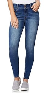 WallFlower Flirty Curvy Skinny Jeans in Pia