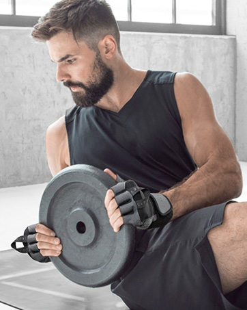 weightlifting gloves with wrist support